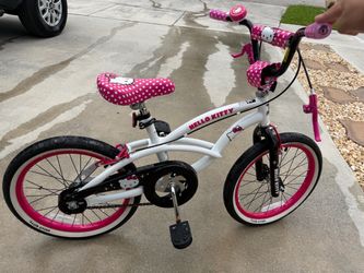 Hello Kitty Girls Bike