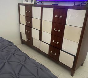 Free King size bedroom set