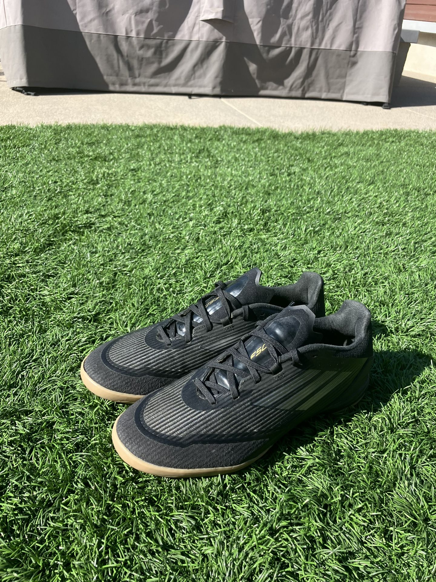 Sz 9.5 Men Adidas F50 League Indoor Soccer Shoes Black Gold