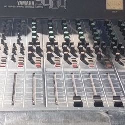 Yamaha 2404 Mixing Board