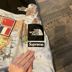 Supreme x The North Face Atlas World Map Jacket 