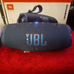 JBL  Charge 6 BLUE Speaker( NEW) Medium size