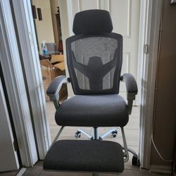 Ergonomic office chair