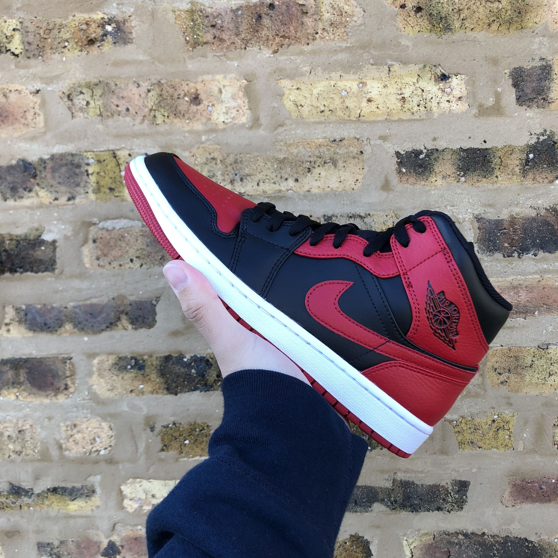 Air Jordan 1 Mid Banned GS