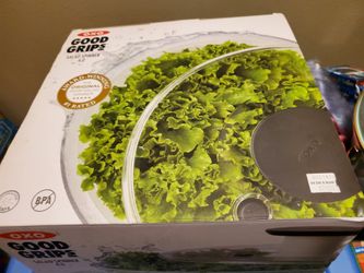 Oxo salad spinner