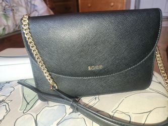 Black DKNY shoulder Purse.