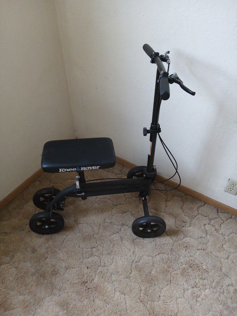Knee Rover
