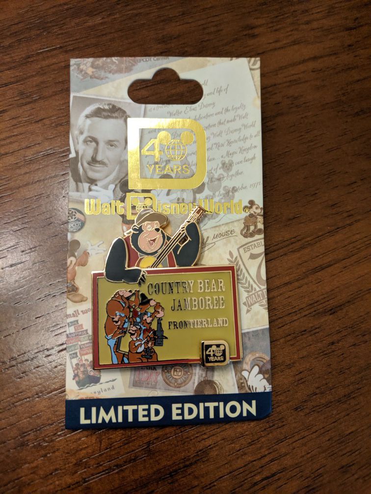 Disney limited edition pin of 1500 pin number 8 of 12-40 years Country Bear Jamboree frontierland