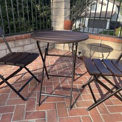 Foldable Metal Round  Patio BistroTable and 2 Chairs