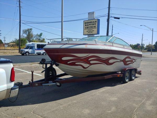1984 sun runner 23" size boat