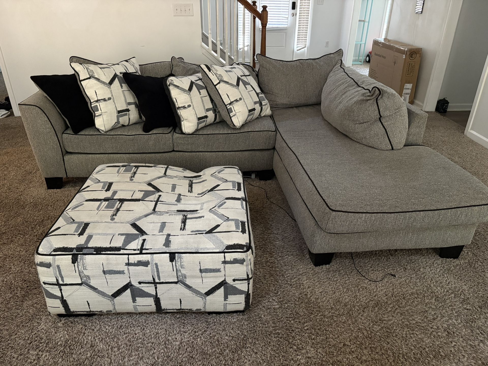 L-Shaped Living Room Set โ Good Condition ๐๏ธ