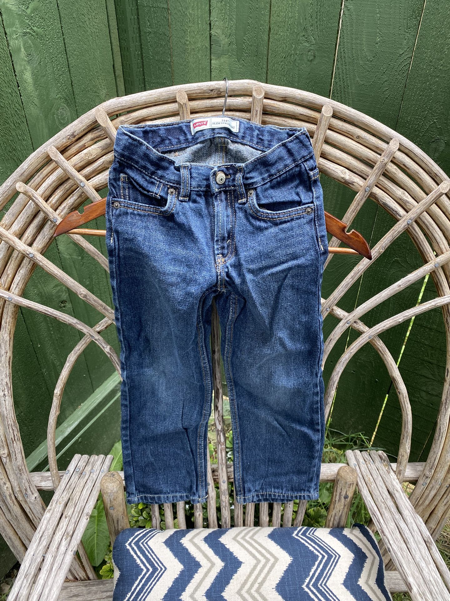 Adorable Kid’s Levi Jeans Size 6