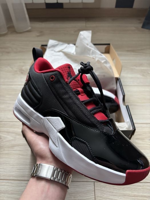 Jordan Max Aura 6 NWOB