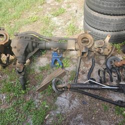 2011 Dodge 2500 Front Axle