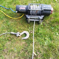 Badlands 5000lbs winch