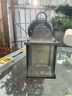 FREE outdoor light fixture