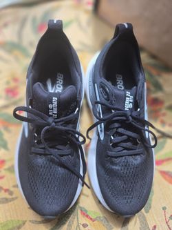Brand New Brooks Glycerine Running and Walking  Shoes