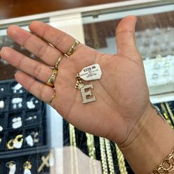 Gold Pendant 
