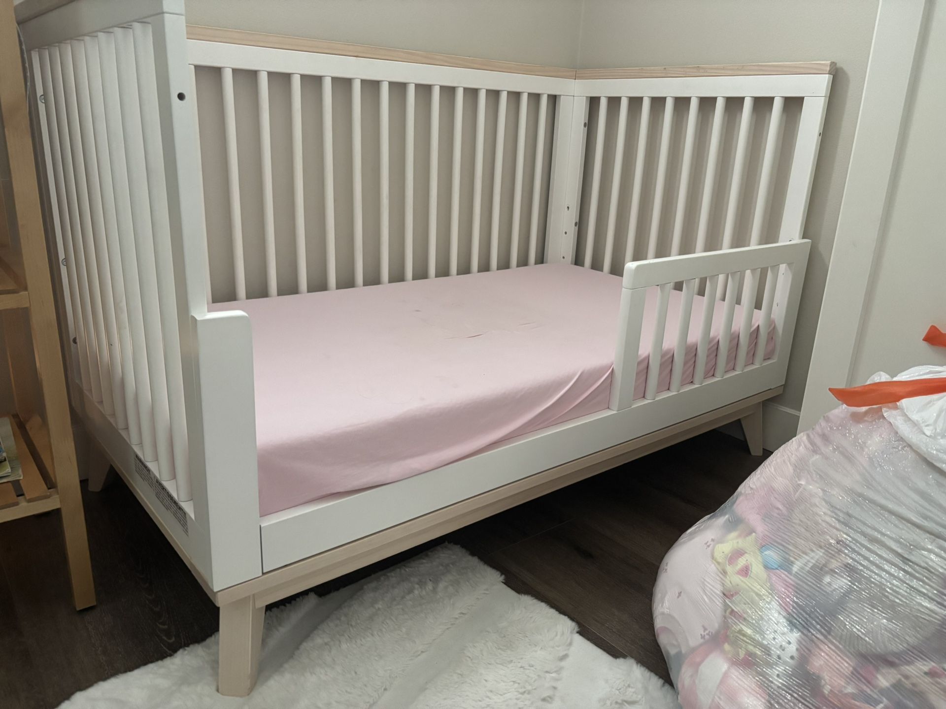 Babyletto Scoot 3-in-1 Convertible Crib