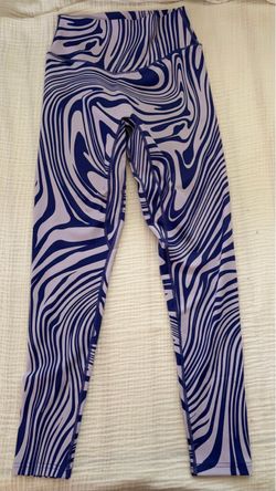 NEW Vitality X Cosmopolitan Women Small Leggings