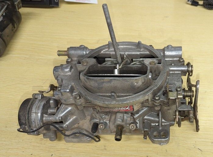 Edelbrock Four Barrel Carburetor Thunder Series AVS2 for Sale in Las