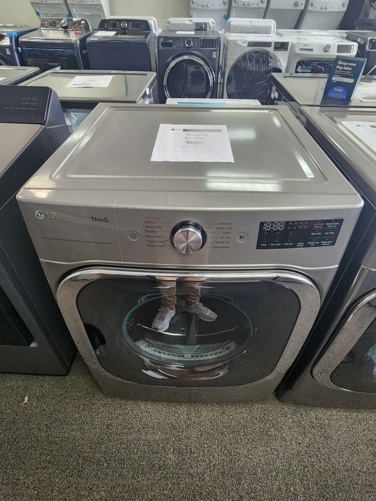 5.2 cu. ft. Mega Capacity Smart wi-fl Enabled Front Load Washer with TurboWash and Built-ln Intelligence