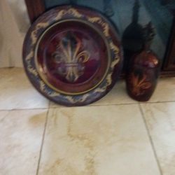 Hollywood Casino Vintage Fleu De Lis Serving Dish .. And Base To Match