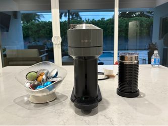 Nespresso Vertuo Next + Aeroccino 3 Milk Frother (+ 50 Coffee Pods included)