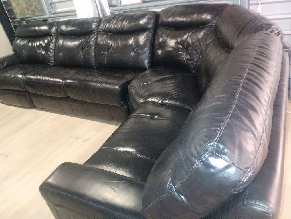SECTIONAL GENUINE LEATHER RECLINER ELECTRIC BLACK COLOR.. DELIVERY SERVICE AVAILABLE ππ₯πβ