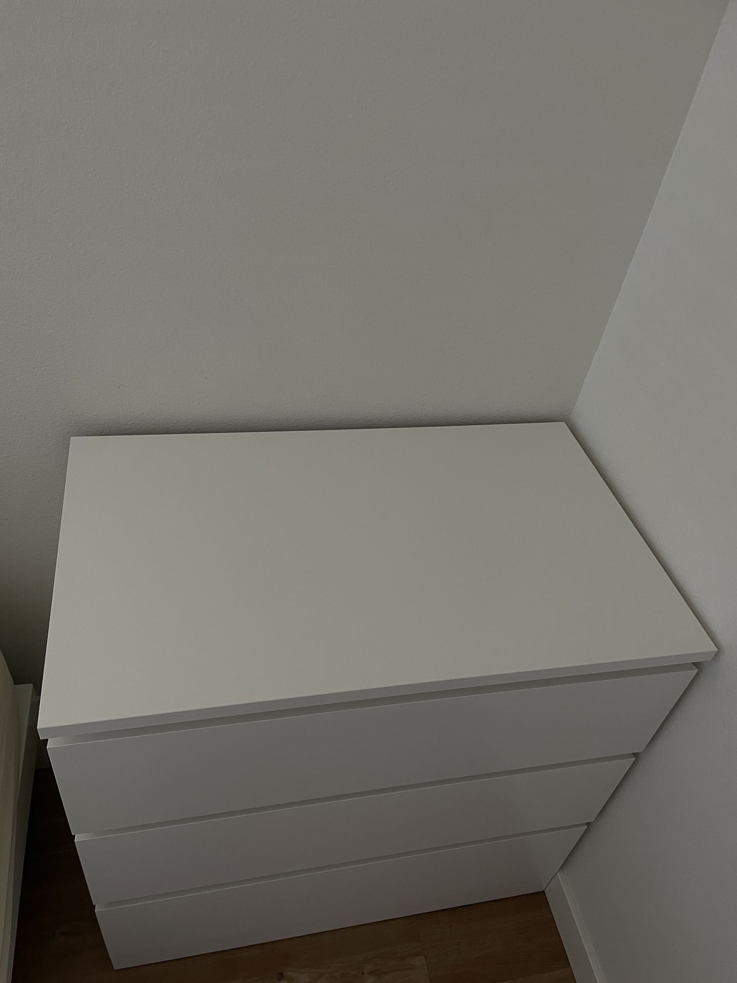 IKEA MALM 3 Drawer Dresser White for Sale in Seattle, WA OfferUp