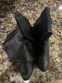 Knee High Boots ; Size 9 ; Never Used