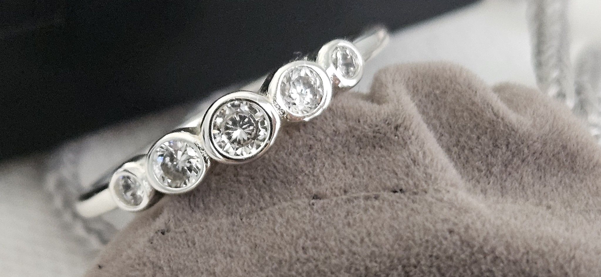 $5 New Sterling Silver Ring With CZ Stones Avon