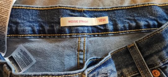 Women's Levi's Wedgie Straight Jeans Size 18W