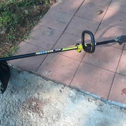 RYOBI FULL CRANK GAS WEED TRIMMER  2 CYCLES 