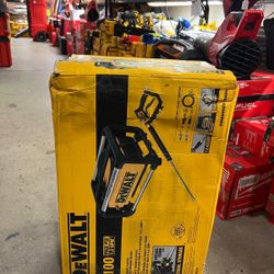DEWALT ELÉCTRIC 2100 PSI PRESSURE WASHER $250