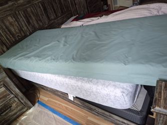 Twin bed