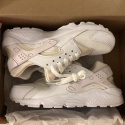 Kids Nike Huarache Run (size 6Y)
