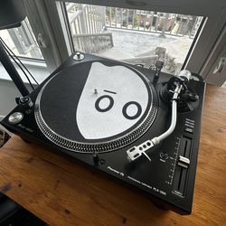 Pioneer PLX-1000 turntable