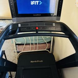 Norditrack Commercial 2450 Treadmill