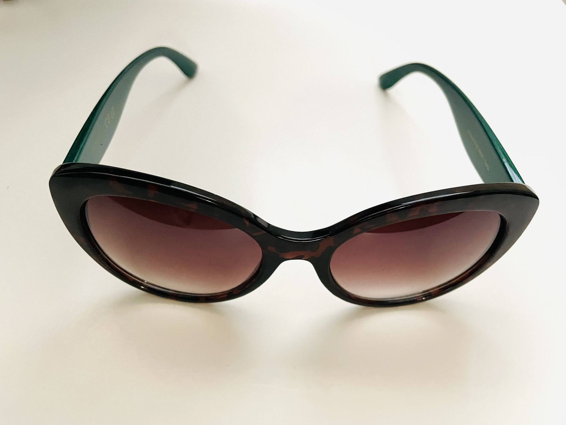 Sunglasses laundry by Design and Nanette lapore
