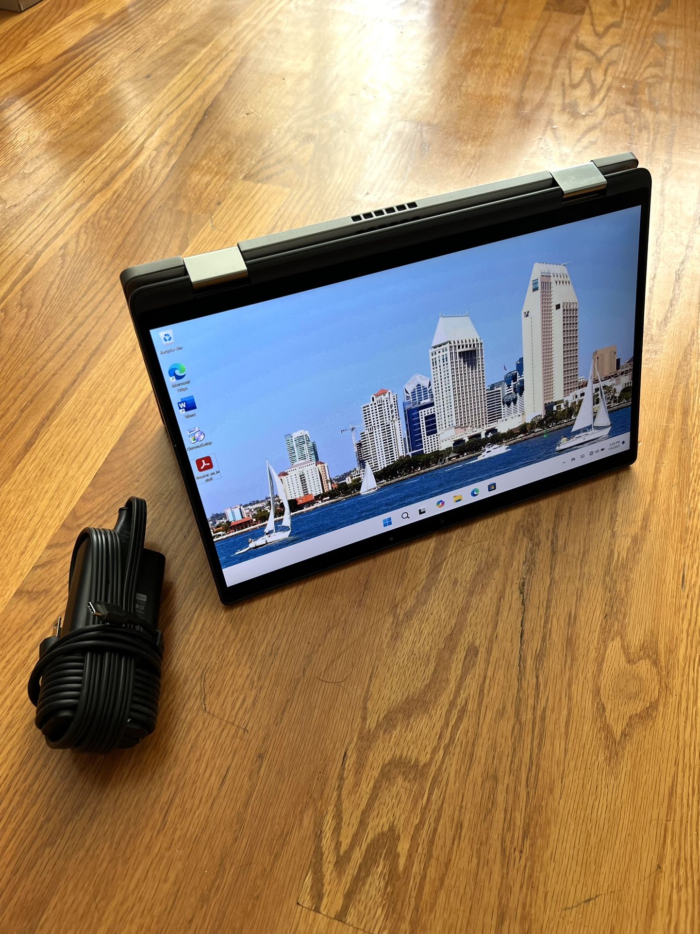 13.3 inches Dell Latitude 7320 Touchscreen 2-in-1 Laptop Win11 Pro i7 1165G7 4-Cores @2.8Ghz RAM 16Gb Nvme 512Gb Microsoft Office 2021