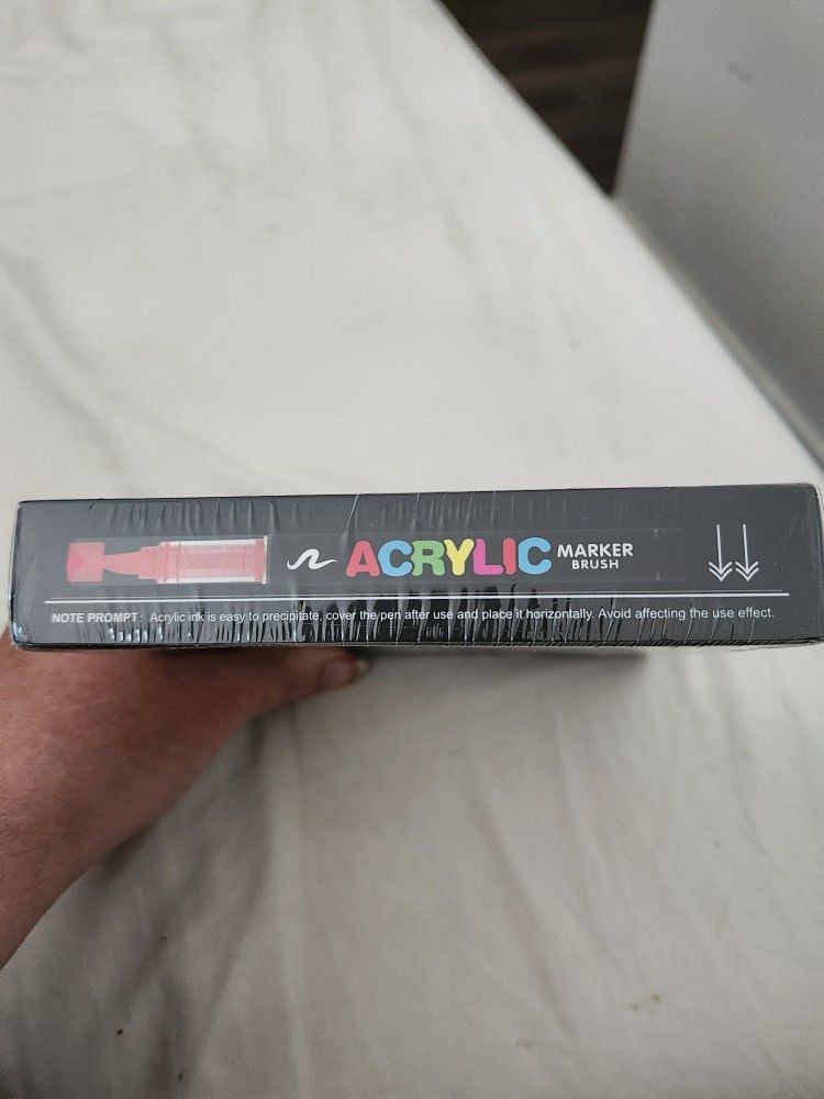 GuangNa Acrylic Markers