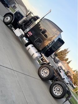 2016 Peterbilt 389