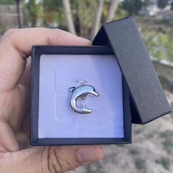 Dolphin Pendant (925 Sterling silver)