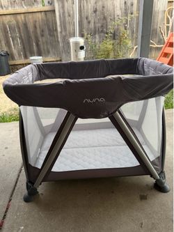 Nuna pack and play