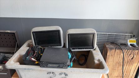 DVD Headrest With And Wire Harness