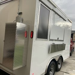 FOODTRAILER 14x8.5 Feet