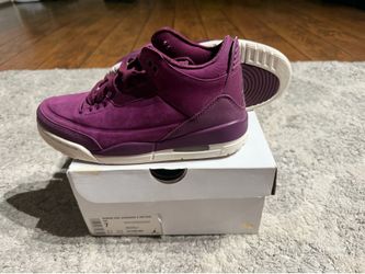 Jordan 3s Size 7 women