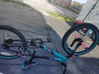 Girls bike
