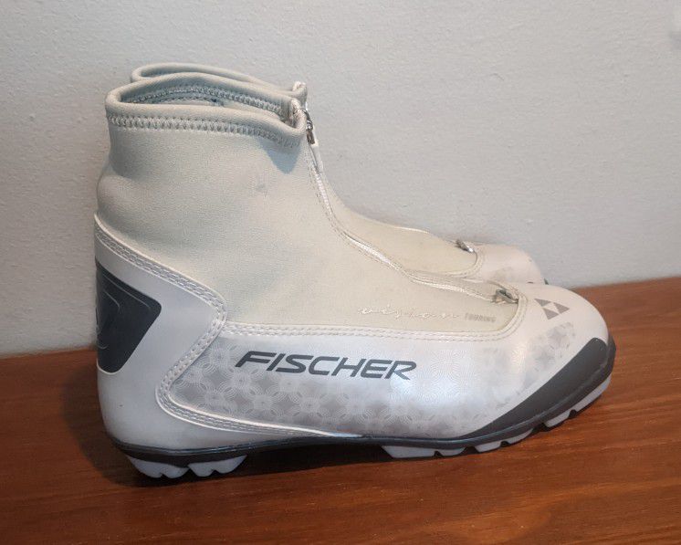 Fischer Vision Touring Cross Country NNN Ski Boots Size EU42 | Thinsulate
